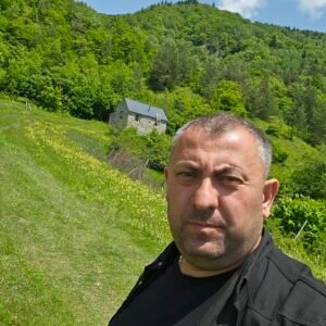 არჩილ ბეშკენაძე