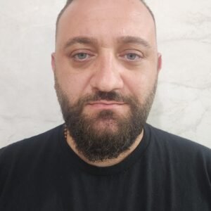 გიორგი გაბისონია